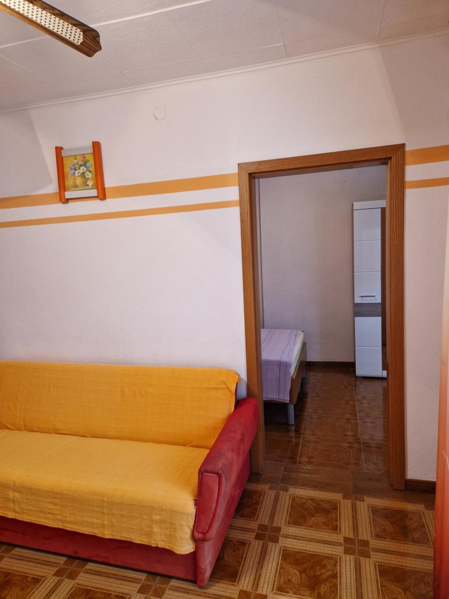 Apartmens Spiko 2 Hotel ฮวาร์ ภายนอก รูปภาพ